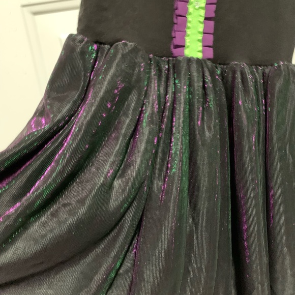 Très Lovey girl’s dress. Approximately size 5/6 - Picture 4 of 8